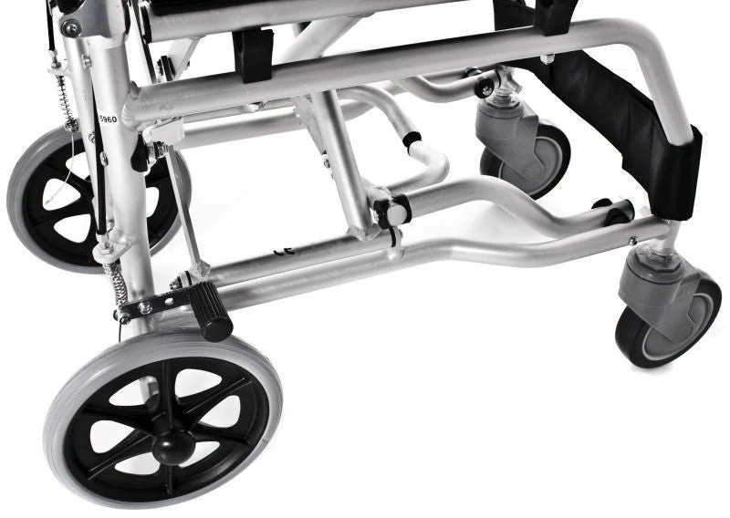 Kleiner Super-SCHMALER Rollstuhl aus Aluminium | Perfekt zum Reisen - Image 9